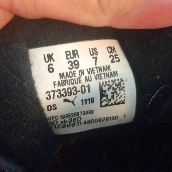 Puma sneakers unisex worn once - Picture 4 of 4